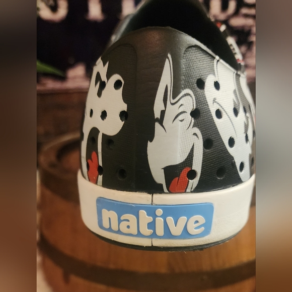 Native Disney Shoes - Picture 4 of 15